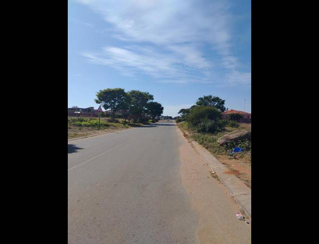 LAND FOR SALE IN SERALA VIEW